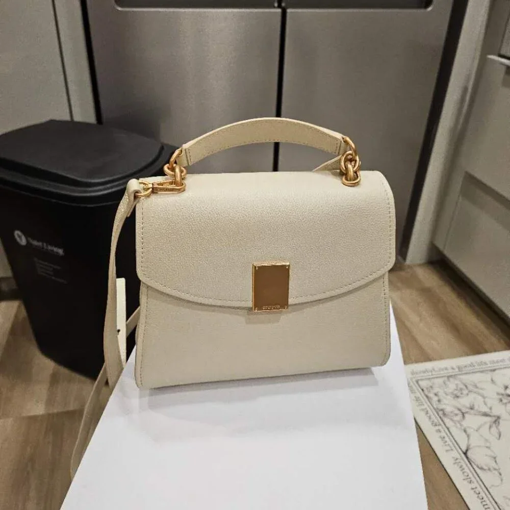COURONNE Korean Kalmia Cream Tote Bag